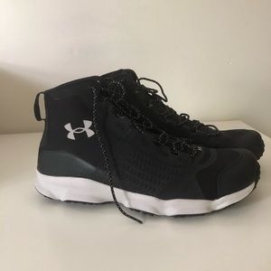 Under Amour Men’s 10-10.5 Hiking Boots